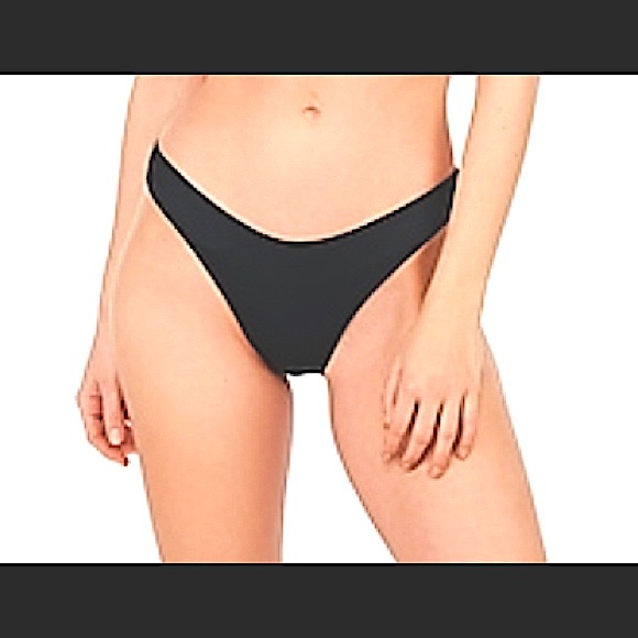 Swimsuits Ribbed Scoop Bikini Top by Express Sz Med in Blu & Burgundy Avail - Picture 7 of 7